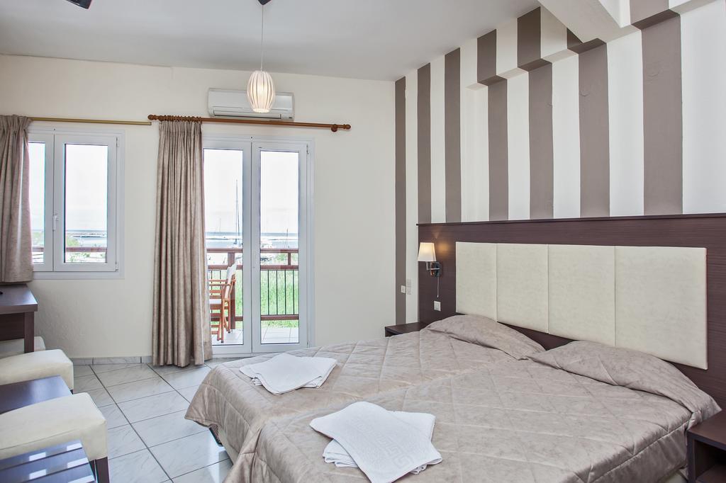Akti Fine Rooms สโกเปลอสทาวน์ ห้อง รูปภาพ